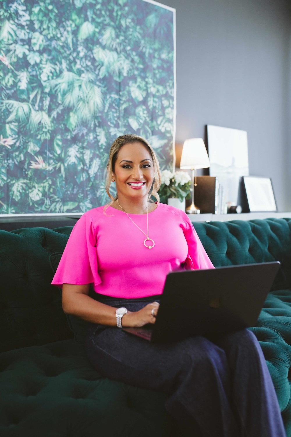 Winner small image - Media Queen TV